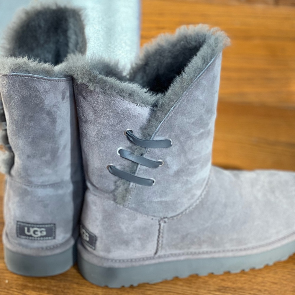 UGG CONSTANTINE CHARCOAL BOOTS SIZE 9